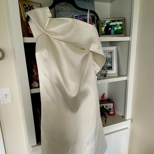 White off shoulder dress